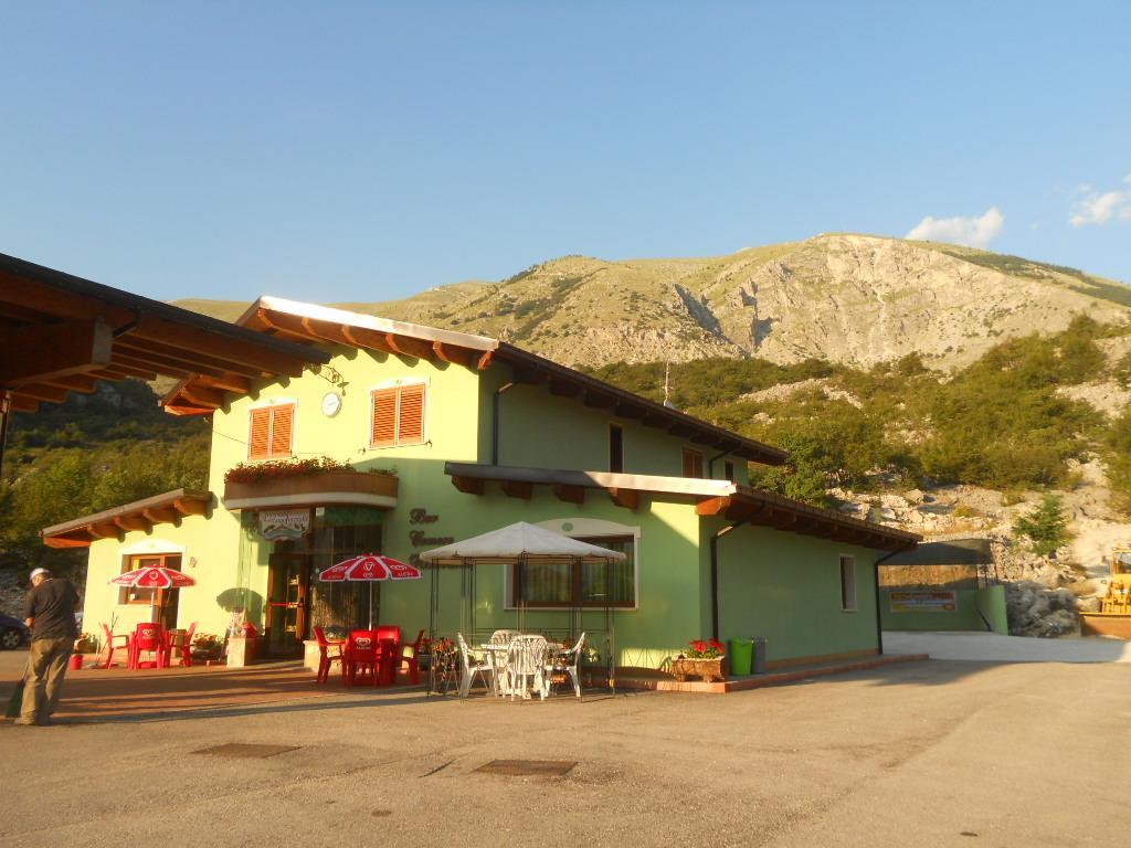 La Locanda Del Lago Lucciola Villalago Екстер'єр фото